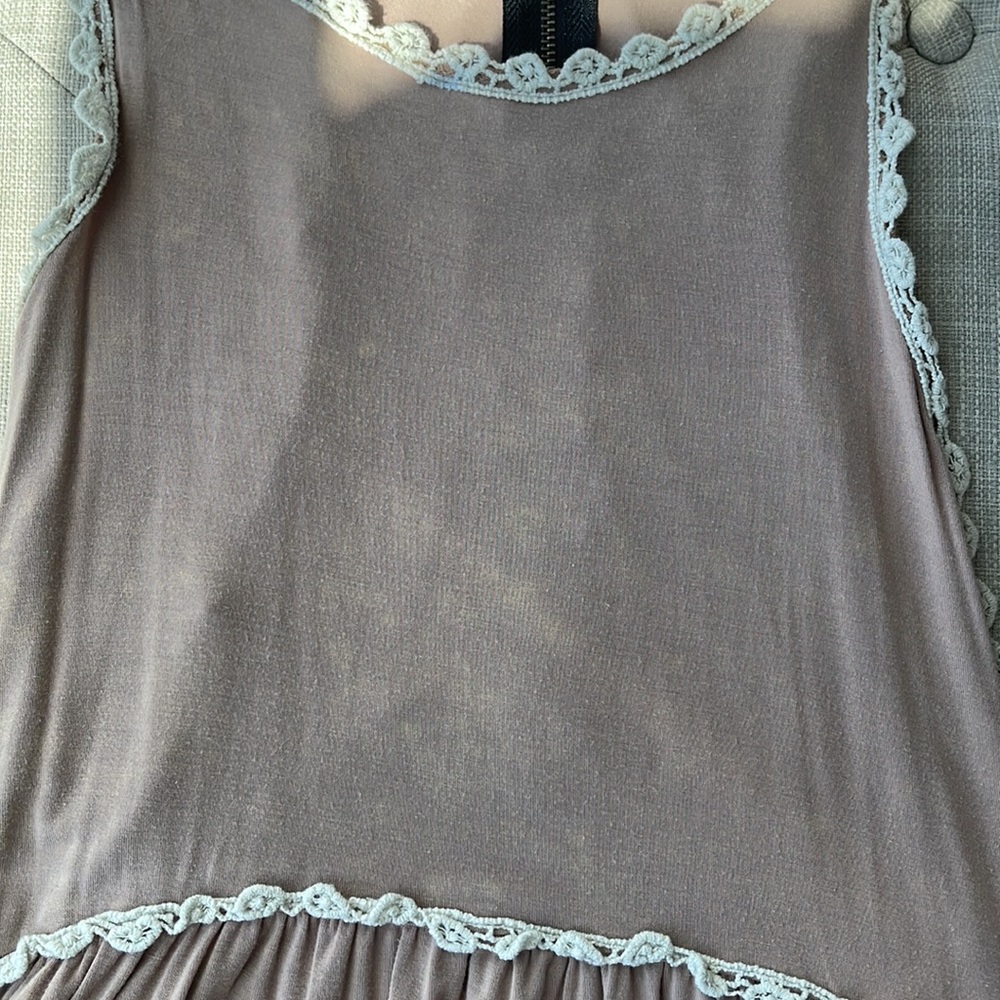 Pants Store Women’s Top - Picture 4 of 6